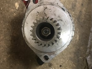 Used International DT466 Steering Pump (Stock #2008180C93)) Part Image
