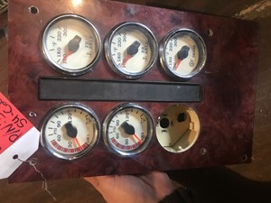 Used International Instrument Cluster (Stock #3570547C91)) Part Image