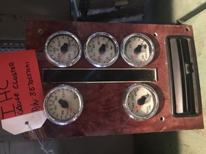Used International Instrument Cluster (Stock #3570557C91)) Part Image