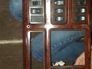 Used Mack Interior Misc Part Image