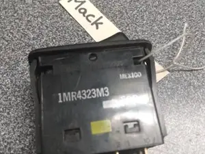 Used Mack Interior Misc Part Image