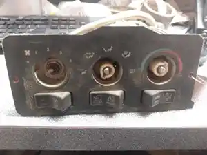 Used Peterbilt Dash Control Module Image