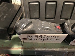 Used Volvo Interior Misc Part (Stock #20942848)) Part Image