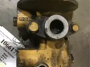 Used CATERPILLAR C-10 Water Seperator (Stock #1066177)) Part Image