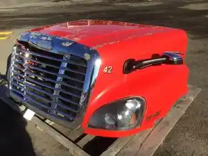 Used 2016 FREIGHTLINER CASCADIA Hood (Stock #1070493)) Part Image