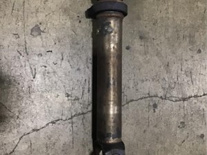 Used SPICER 1710 Driveshaft (Stock #1029839)) Part Image