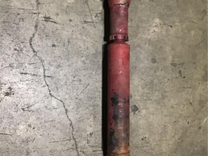 Used SPICER 1810 Driveshaft (Stock #1029874)) Part Image