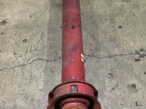 Used SPICER 1810 Driveshaft (Stock #1029870)) Part Image