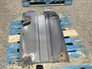 Used 2006 MACK CXN613 Fender Extension (Stock #1048669)) Part Image