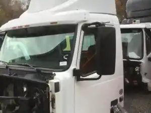 Used 2016 VOLVO VNL Cab (Stock #1066599)) Part Image