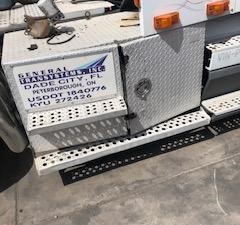 Used 1992 FREIGHTLINER FLD120 Tool Box (Stock #32899)) Part Image