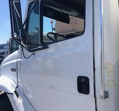 Used 2001 FREIGHTLINER FL70 Door (Stock #537567)) Part Image