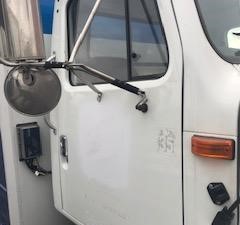 Used 2001 INTERNATIONAL 4900 Door (Stock #536139)) Part Image