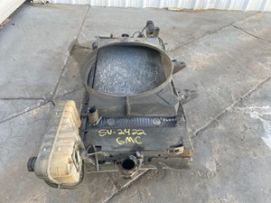 Used 2005 GMC C7500 Cooling Assembly (Stock #538133)) Part Image