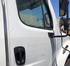 Used 2006 FREIGHTLINER M2 106 Door (Stock #537415)) Part Image