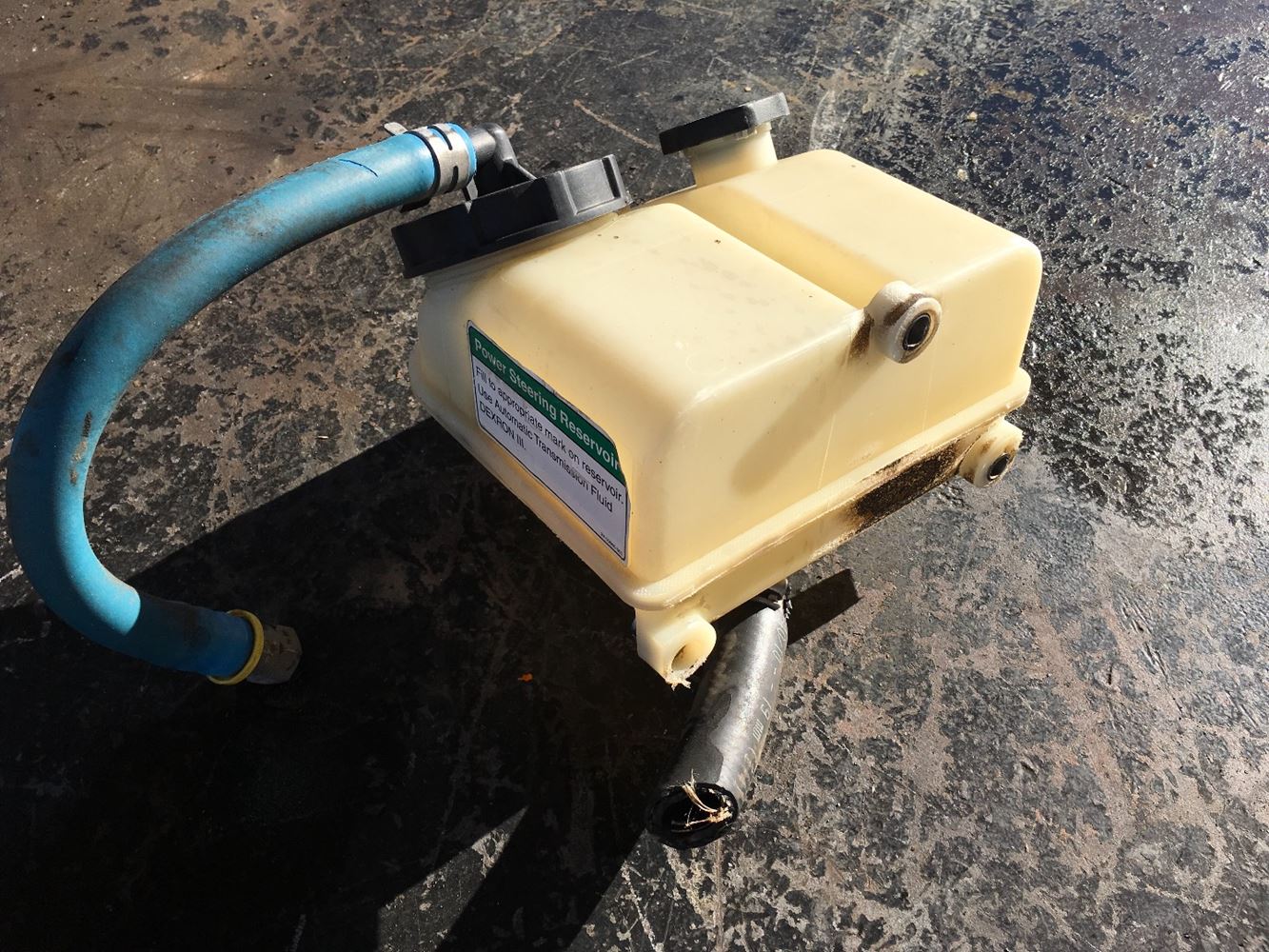 2006 Freightliner M2 106 (Stock SV9656) Power Steering Reservoirs