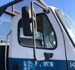 Used 2007 FREIGHTLINER M-2 BUSINESS CLASS Mirror Image