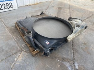 Used 2011 FREIGHTLINER Cascadia 125 Cooling Assembly Image