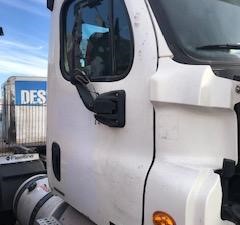 Used 2012 FREIGHTLINER Cascadia 125 Door (Stock #536221)) Part Image