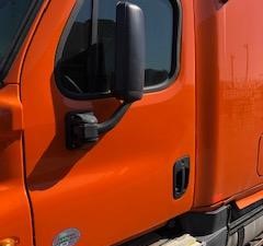 Used 2013 FREIGHTLINER Cascadia 125 Door (Stock #34683)) Part Image