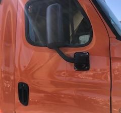 Used 2013 FREIGHTLINER Cascadia 125 Door (Stock #34692)) Part Image
