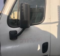 Used 2016 FREIGHTLINER Cascadia 125 Door (Stock #536327)) Part Image