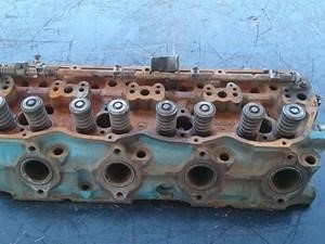 Used DETROIT 8.2 LITER Head (Stock #12586)) Part Image