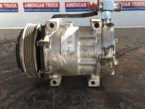 Used FREIGHTLINER Cascadia A/C Compressor (Stock #52873)) Part Image