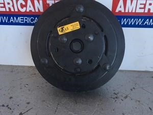 Used FREIGHTLINER A/C Compressor (Stock #50527)) Part Image