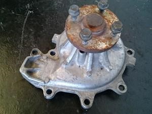 Used ISUZU 4HE1 Water Pump (Stock #3829)) Part Image