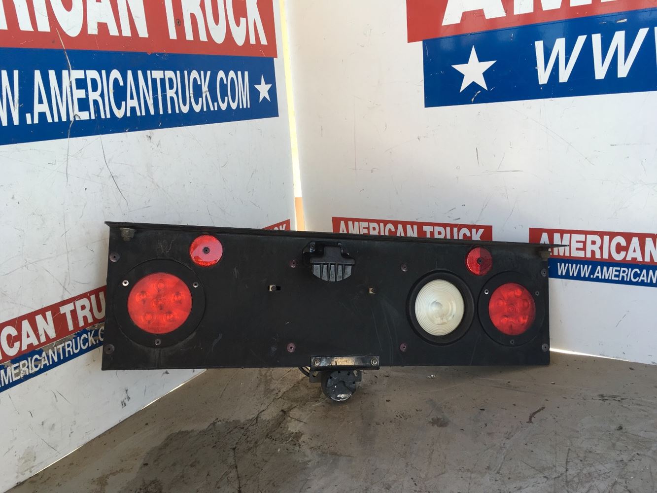 Tail Light Assys | New and Used Parts | American Truck Chrome