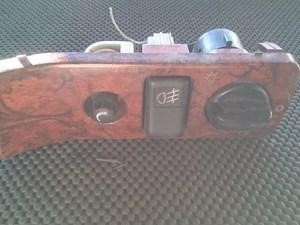 Used 2003 VOLVO Column Switch Image