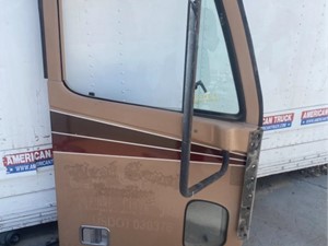 Used FREIGHTLINER COLUMBIA Door (Stock #538518)) Part Image