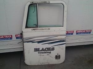 Used 1998 PETERBILT 385 Door (Stock #8101)) Part Image