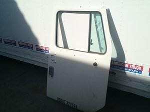 Used INTERNATIONAL 4900 Door (Stock #8031)) Part Image