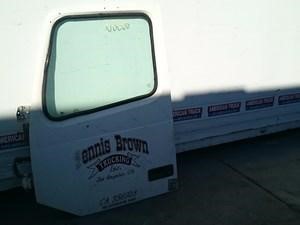 Used VOLVO VNL Door (Stock #8129)) Part Image