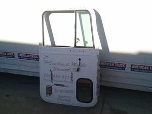 Used 1998 INTERNATIONAL 9100 Door (Stock #8072)) Part Image