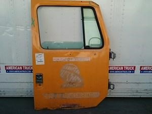 Used 1993 INTERNATIONAL 4700 Door (Stock #9989)) Part Image