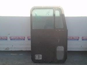 Used 1997 FREIGHTLINER FLD Door (Stock #9975)) Part Image