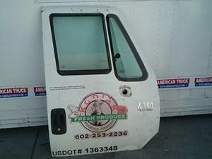 Used INTERNATIONAL 4300 Durastar Door (Stock #6755)) Part Image