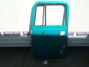 Used 2001 INTERNATIONAL 9200 Door (Stock #8013)) Part Image