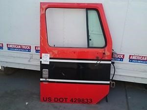 Used 1996 INTERNATIONAL 8200 Door (Stock #8073)) Part Image