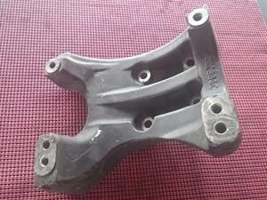 Used Engine Mount (Stock #6267)) Part Image