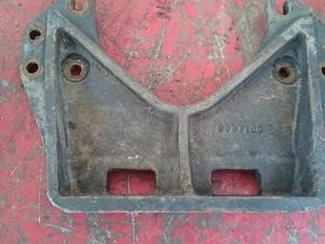 Used CUMMINS N14 Engine Mount (Stock #5576)) Part Image