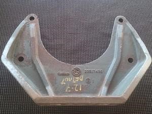 Used DETROIT Series 60 12.7L DDEC IV Engine Mount (Stock #6566)) Part Image