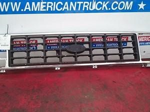 Used FORD Grille (Stock #4372)) Part Image