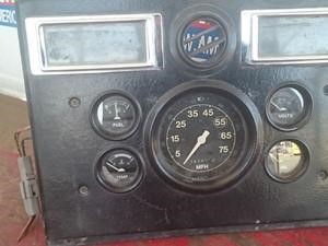 Used FORD Instrument Cluster (Stock #5621)) Part Image
