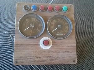 Used VOLVOWHITEGMC Instrument Cluster (Stock #11023)) Part Image