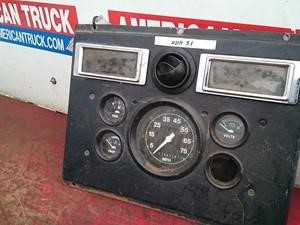 Used 1995 FORD Instrument Cluster (Stock #4732)) Part Image