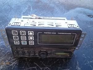 Used 2008 ISUZU NPR Radio (Stock #13520)) Part Image